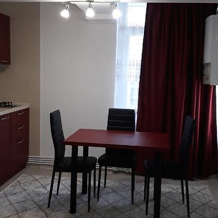 Irvin Apartament 雅西 外观 照片